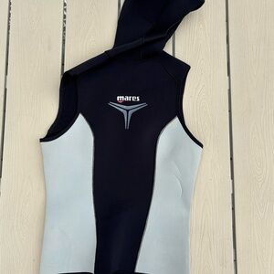 3-5 mm Mares Hooded Wetsuit Vest (size 4-6)